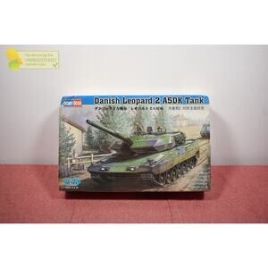 Hobby Boss Danish Leopard 2 A5DK Model 1/35 (Package Wear)